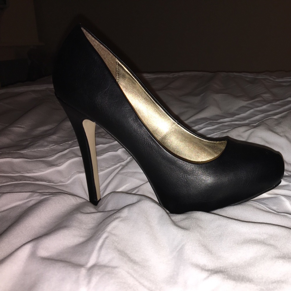 Black heels